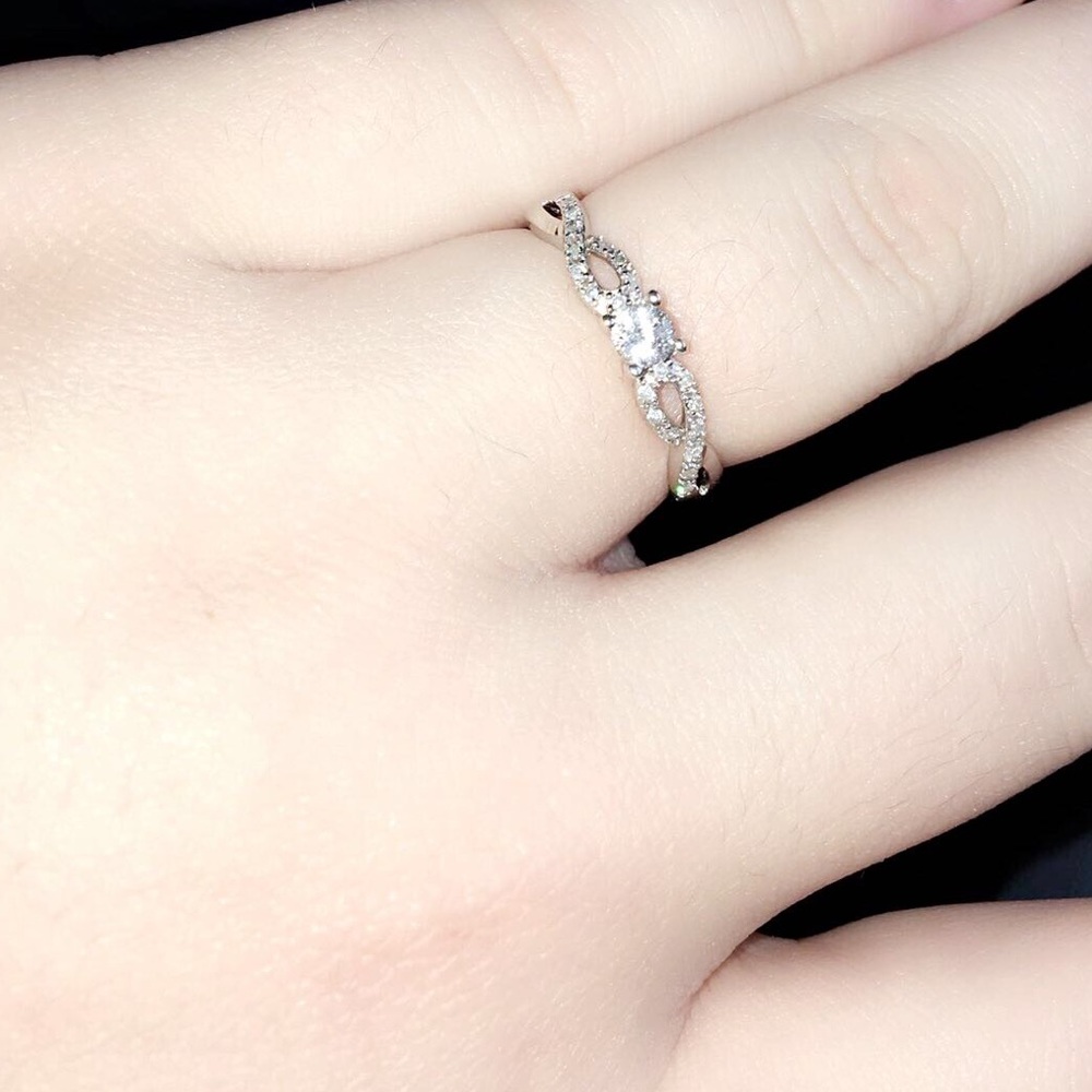 Zales sterling silver diamond ring